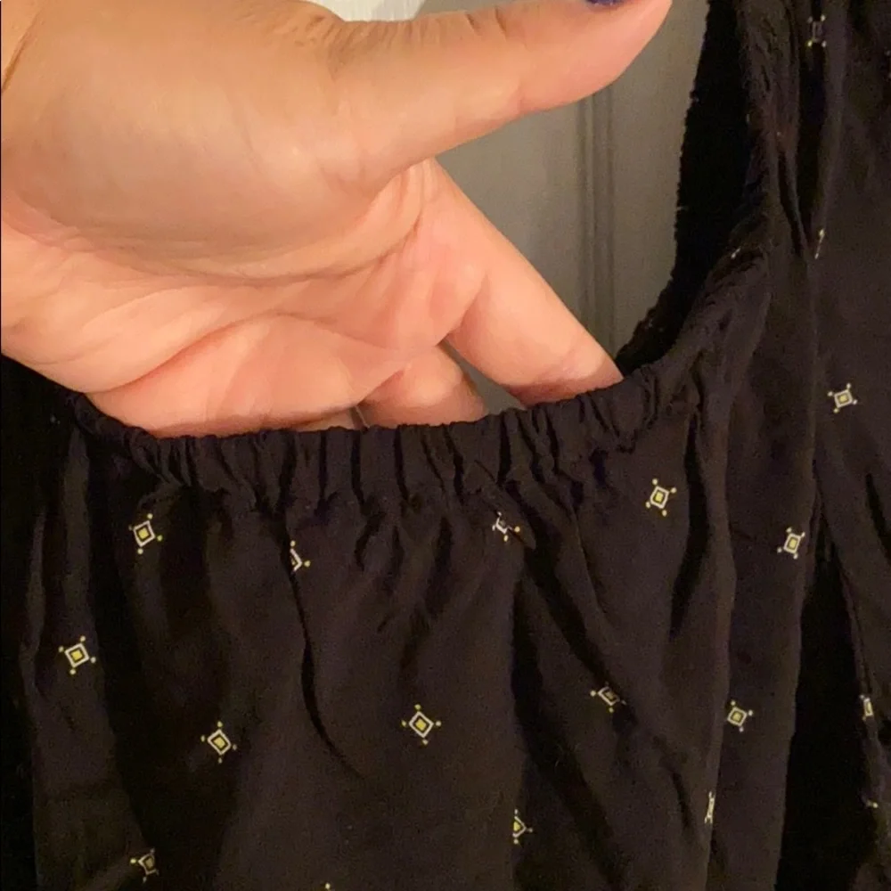 Torrid Size 2 - Off Shoulder Top - Picture 8 of 9